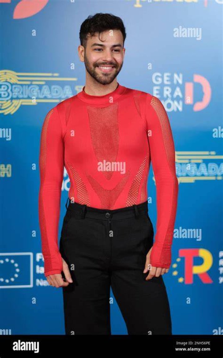 Agoney Hernández’s Girlfriend: Who is Agoney Hernández Dating?