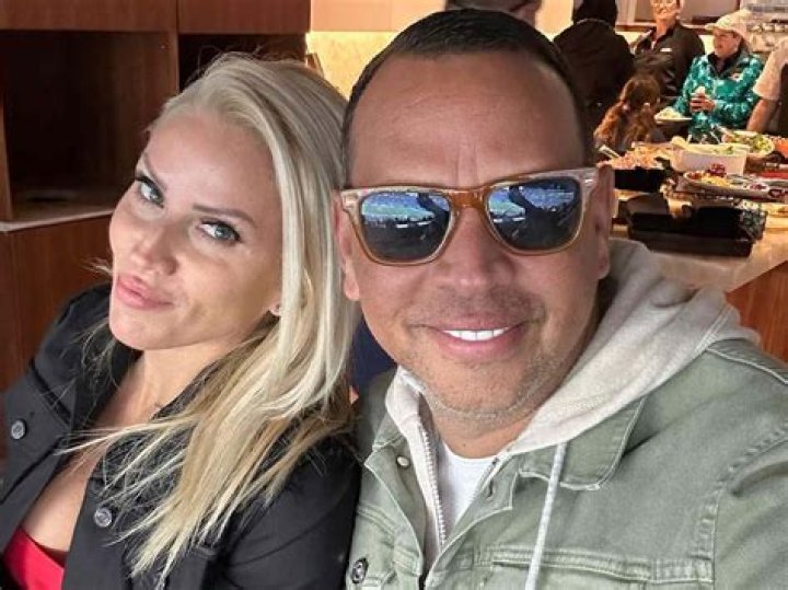 Álex Segura’s Girlfriend: Who is Álex Segura Dating?