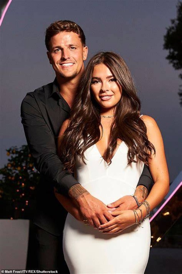 Amy Rebecca Owen’s Boyfriend: Who is Amy Rebecca Owen Dating?