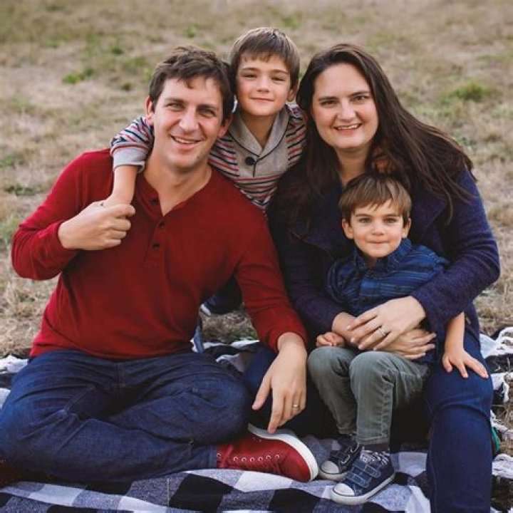 Andrew McCollum’s Wife: Who is Andrew McCollum Dating?