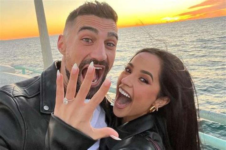 Becky Cas’s Boyfriend: Who is Becky Cas Dating?