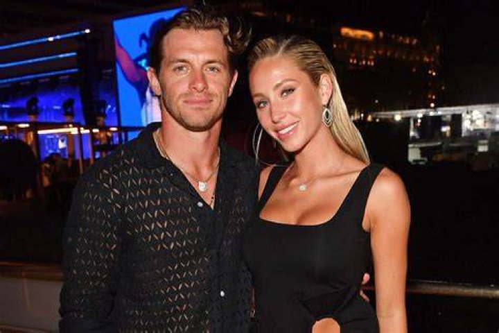 Bruce Herbelin-Earle’s Girlfriend: Who is Bruce Herbelin-Earle Dating?
