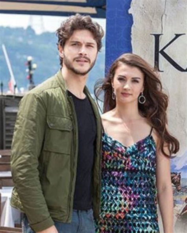 Burcu Kiratli Akcil’s Boyfriend: Who is Burcu Kiratli Akcil Dating?