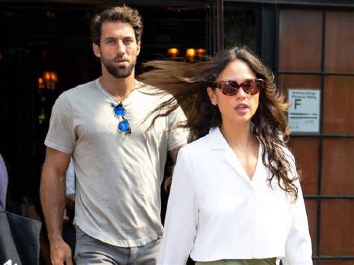 Carlota González’s Boyfriend: Who is Carlota González Dating?