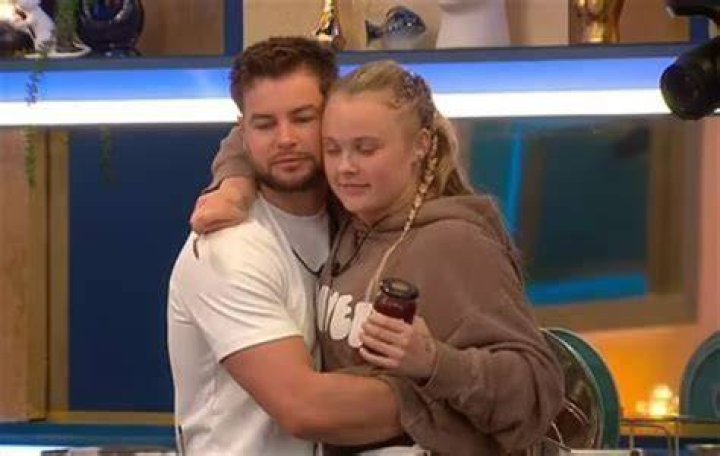 Chris Leonard’s Girlfriend: Who is Chris Leonard Dating?