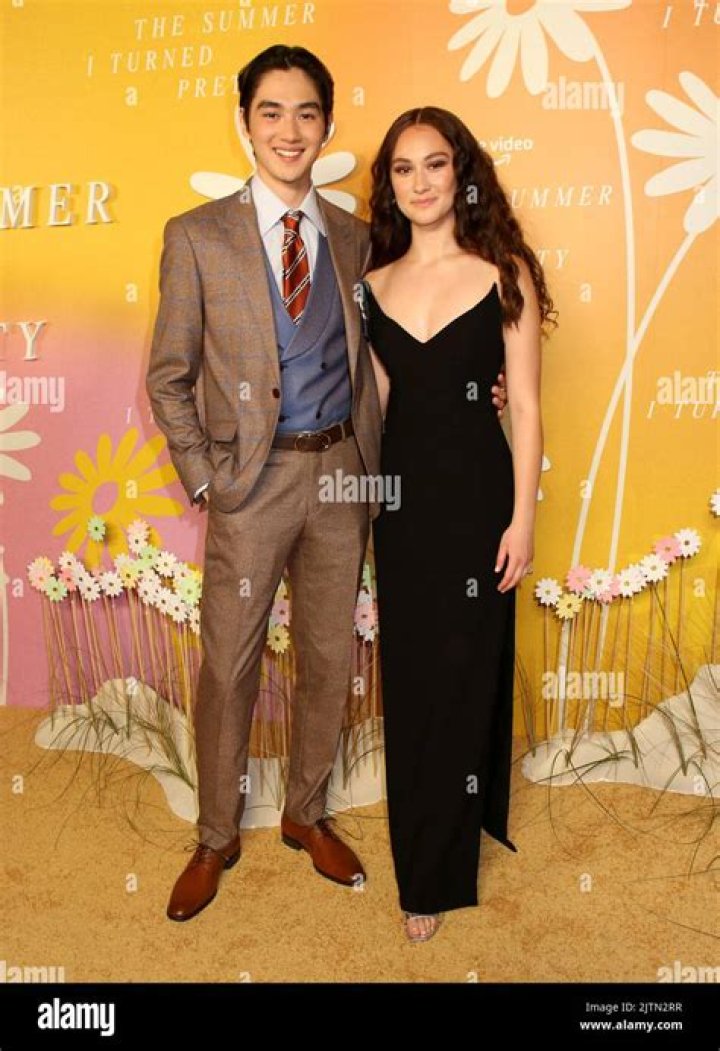 David Kaufman’s Wife: Who is David Kaufman Dating?