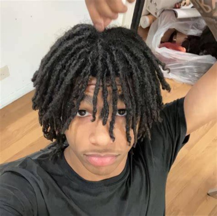 Dread Guy Vlogs’s Girlfriend: Who is Dread Guy Vlogs Dating?