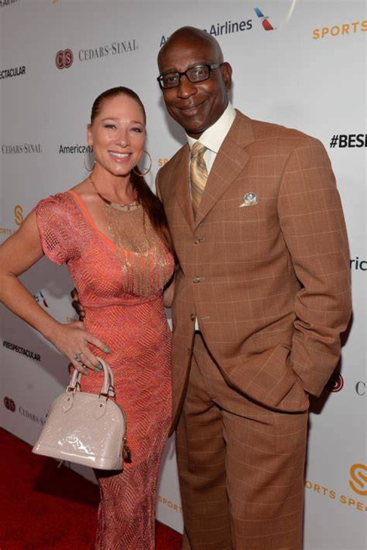 Eric Dickerson’s Wife: Who is Eric Dickerson Dating?
