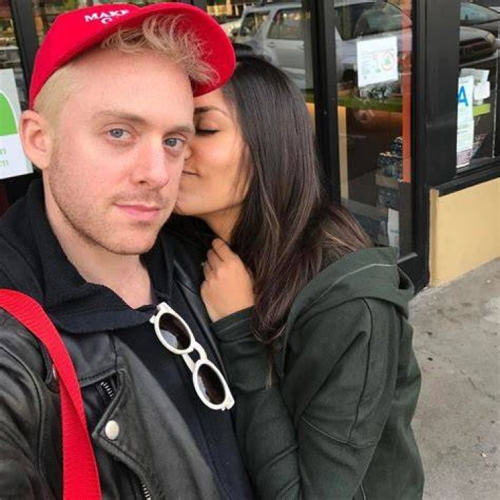 Janina Manipol’s Boyfriend: Who is Janina Manipol Dating?