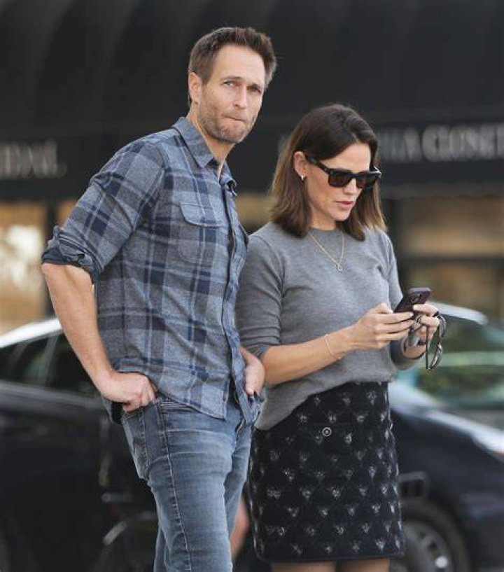 Jessica Miller’s Husband: Who is Jessica Miller Dating?