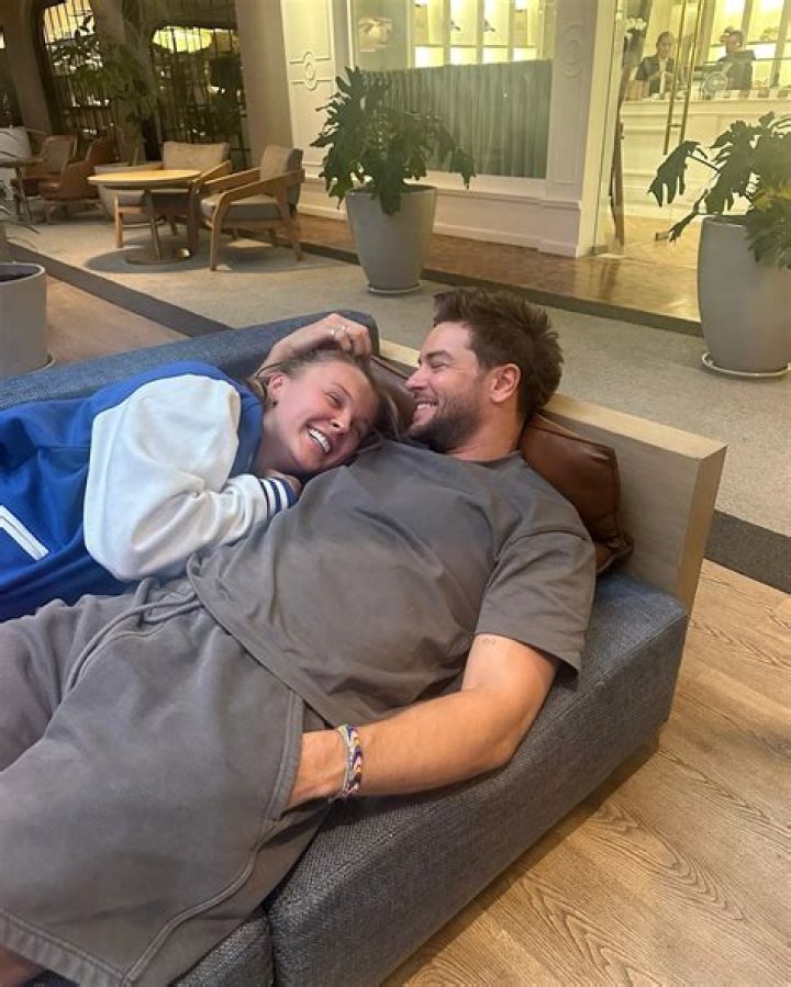 Jono Dry’s Girlfriend: Who is Jono Dry Dating?