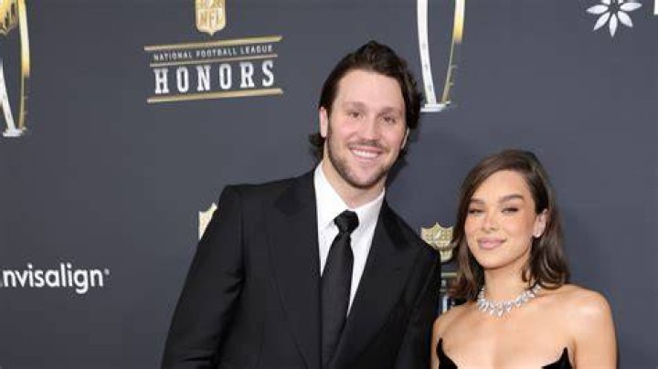 Josh Bogert’s Girlfriend: Who is Josh Bogert Dating?