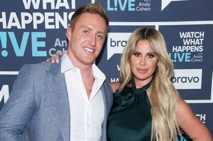 Kim Zolciak Divorce Bombshell: 2001 Documents Show Alleged Abandonment at 8 Months Pregnant