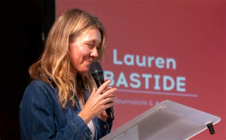 Lauren Bastide’s Boyfriend: Who is Lauren Bastide Dating?