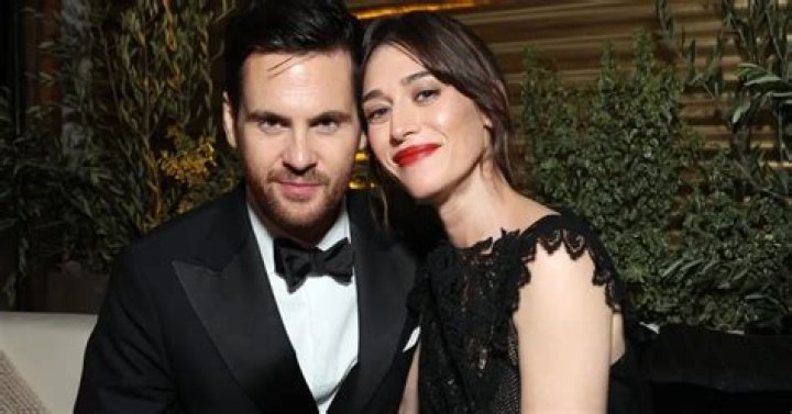 Lizzy Caplan’s Husband: Who is Lizzy Caplan Dating?