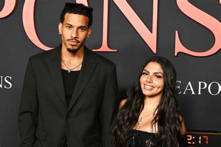 Louis-Jose Houde’s Girlfriend: Who is Louis-Jose Houde Dating?