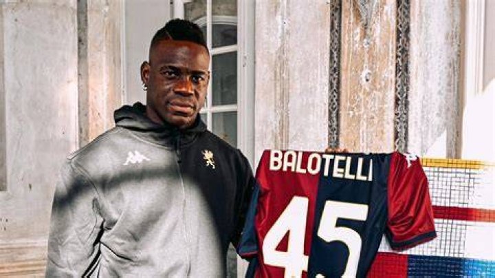 Mario Balotelli Girlfriend: Who is Mario Balotelli Dating?