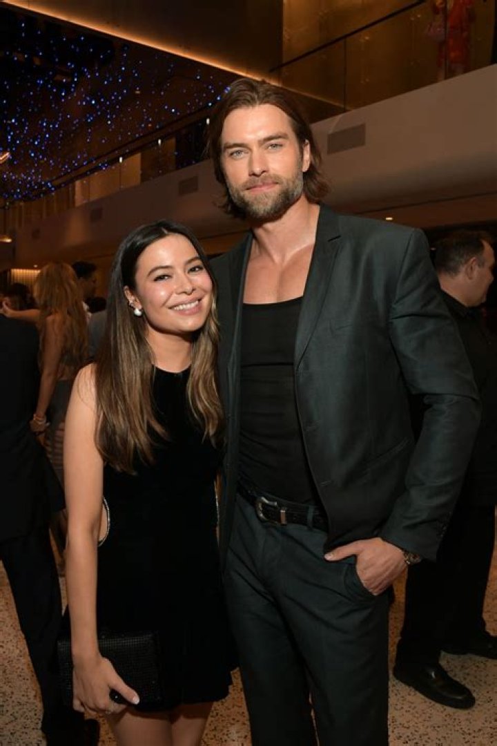 Miranda Cosgrove’s Boyfriend: Who is Miranda Cosgrove Dating?