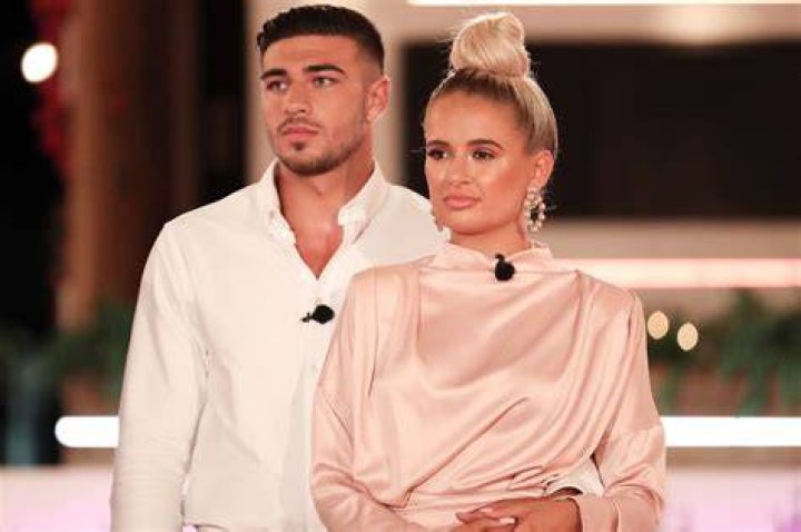 Molly Mae Coldridge’s Boyfriend: Who is Molly Mae Coldridge Dating?