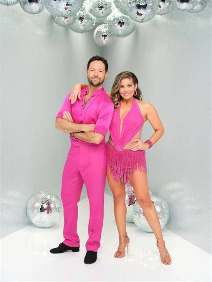 Pasha Pashkov’s Girlfriend: Who is Pasha Pashkov Dating?