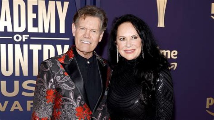 Randy Travis’s Wife: Who is Randy Travis Dating?