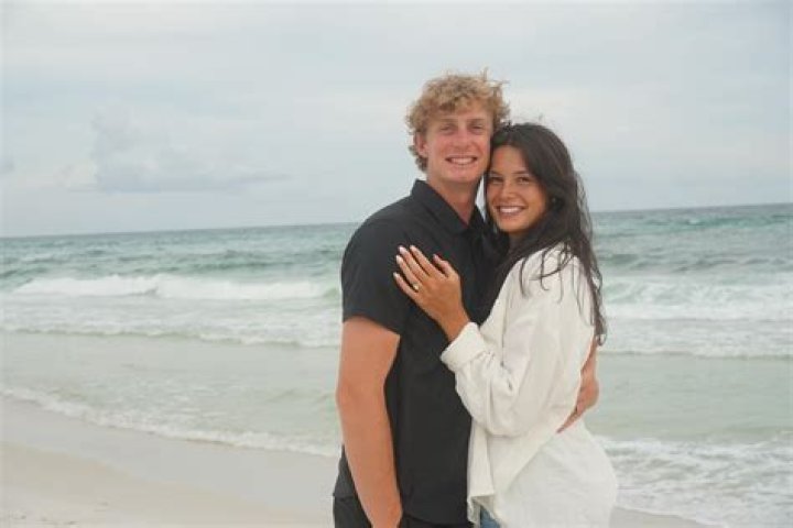 Richard Saunders’s Girlfriend: Who is Richard Saunders Dating?