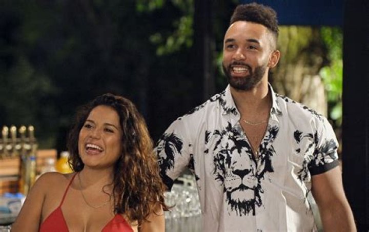 Sam Bowden’s Girlfriend: Who is Sam Bowden Dating?