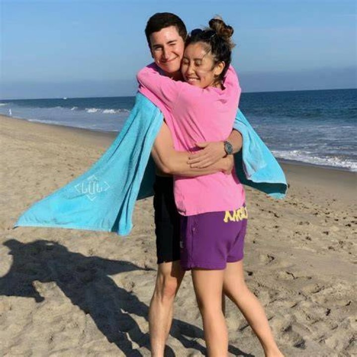 Sam Lerner’s Girlfriend: Who is Sam Lerner Dating?