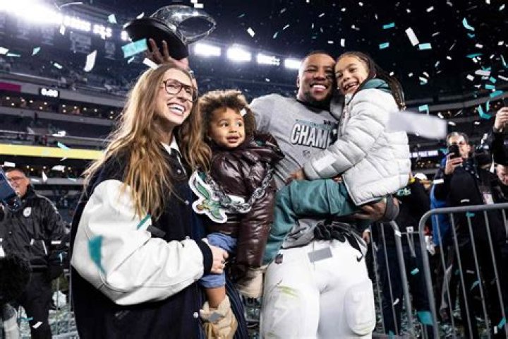 Shaquan Roberts’s Girlfriend: Who is Shaquan Roberts Dating?