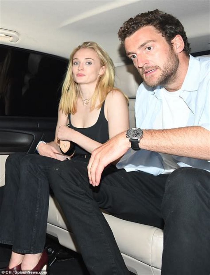 Stephanie Pearson’s Boyfriend: Who is Stephanie Pearson Dating?