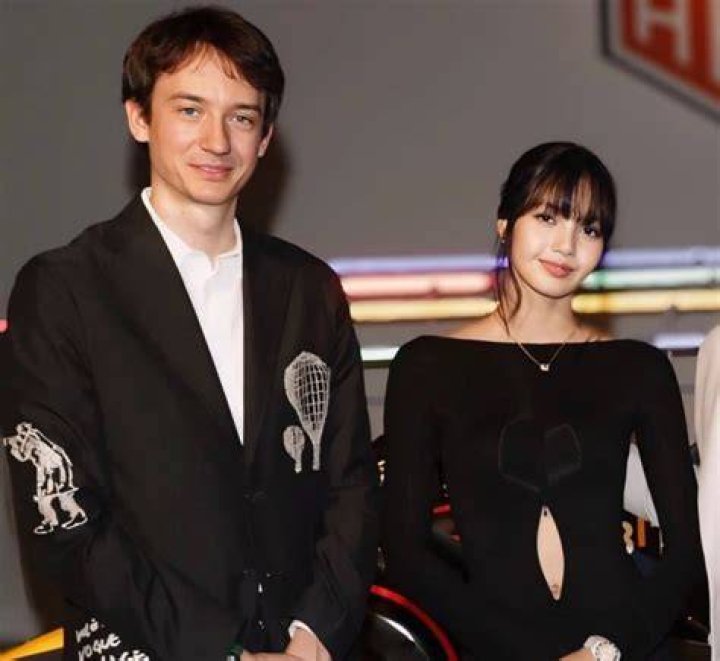 Teodora Dan’s Boyfriend: Who is Teodora Dan Dating?