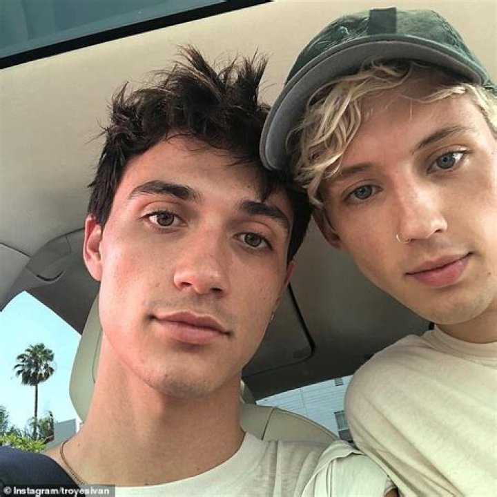 Troye Sivan’s Boyfriend: Who is Troye Sivan Dating?