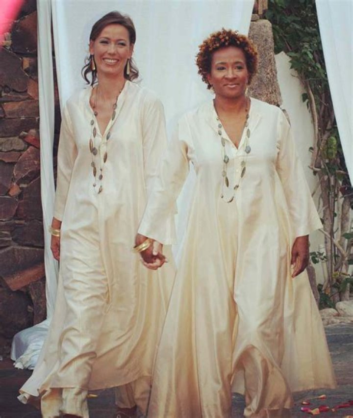 Wanda Sykes’s Wife: Who is Wanda Sykes Dating?