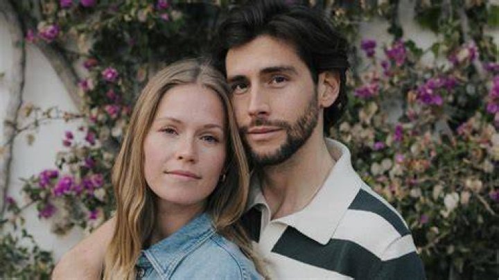Who is Alvaro Soler Dating – Alvaro Soler's Girlfriend & Exes