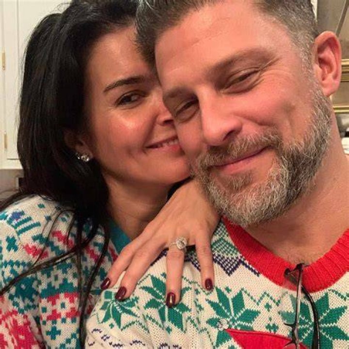 Who is Angie Harmon Dating – Angie Harmon's Boyfriend & Exes