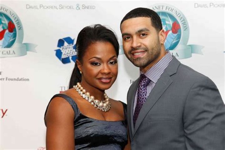 Who is Apollo Nida Dating – Apollo Nida's Girlfriend & Exes