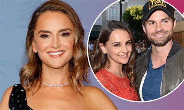 Who is Ashley Cook Dating – Ashley Cook's Boyfriend & Exes