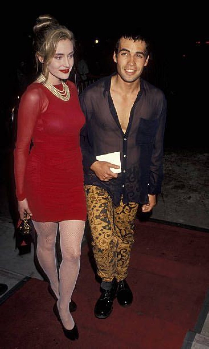 Who is Billy Zane Dating – Billy Zane's Girlfriend & Exes