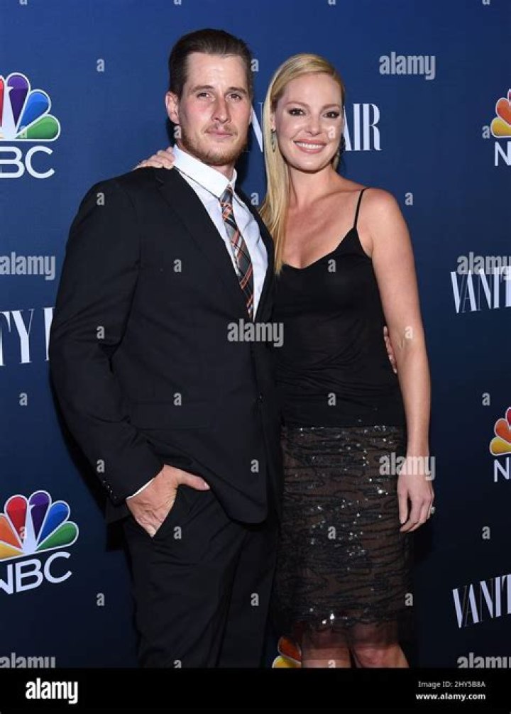 Who is Brendan Fehr Dating – Brendan Fehr's Wife & Exes