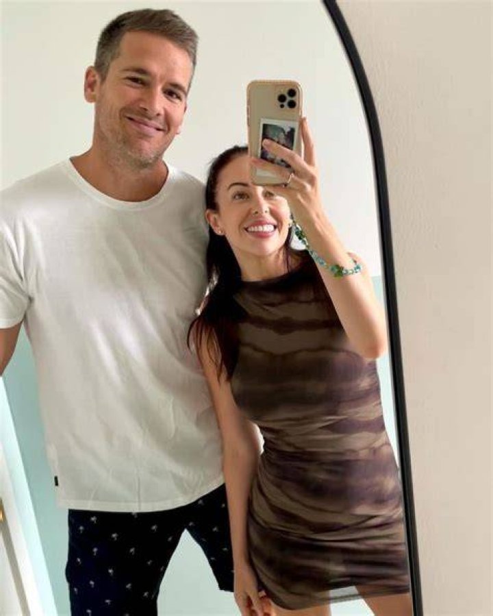 Who is Ellie Lee Dating – Ellie Lee's Boyfriend & Exes