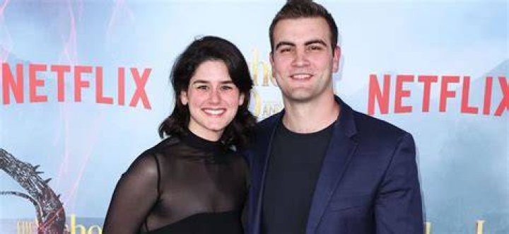 Who is Elyse Ellis Dating – Elyse Ellis's Girlfriend & Exes