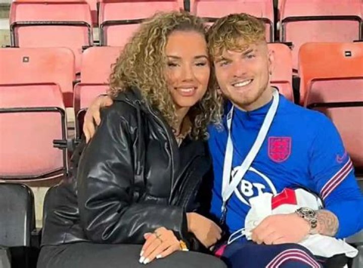 Who is Harvey Elliott Dating – Harvey Elliott's Girlfriend & Exes