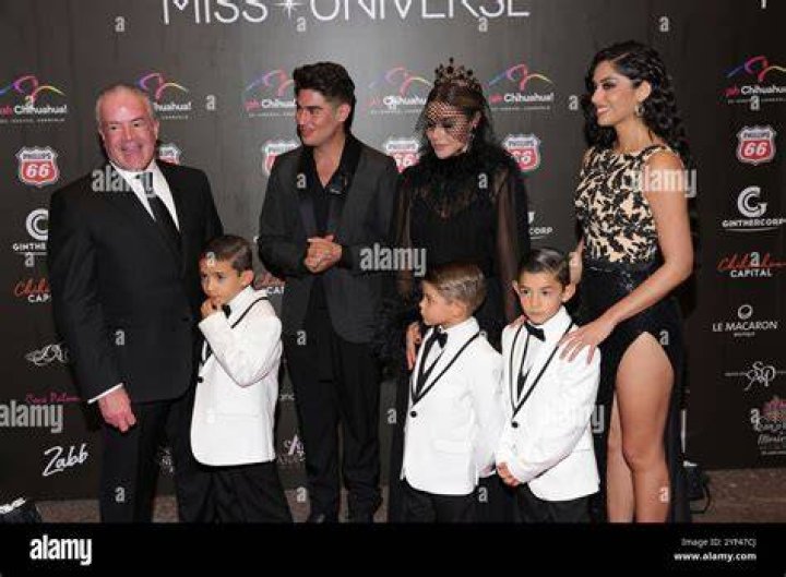 Who is Jorge Cantu Dating – Jorge Cantu's Wife & Exes