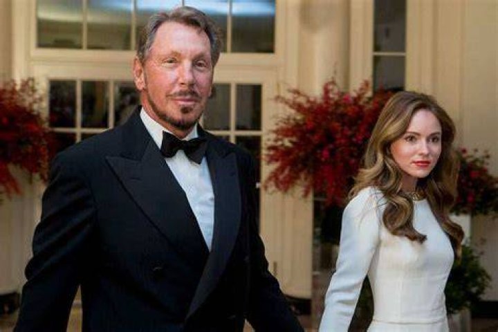 Who is Larry Bourgeois Dating – Larry Bourgeois's Girlfriend & Exes