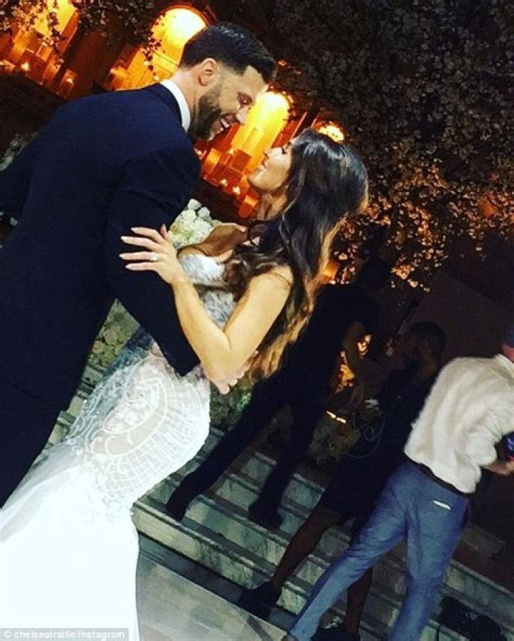 Who is Melissa Molinaro Dating – Melissa Molinaro's Boyfriend & Exes