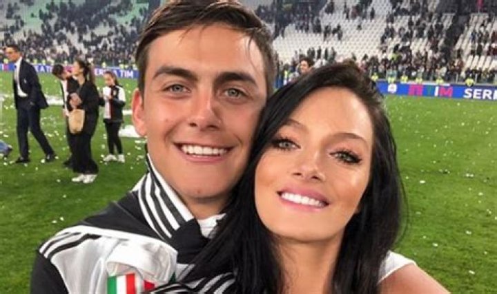 Who is Paulo Dybala Dating – Paulo Dybala's Girlfriend & Exes