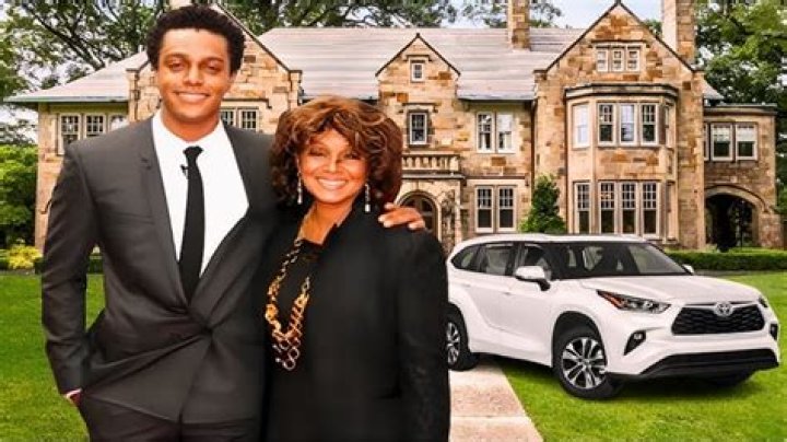 Who is Rebbie Jackson Dating – Rebbie Jackson's Husband & Exes