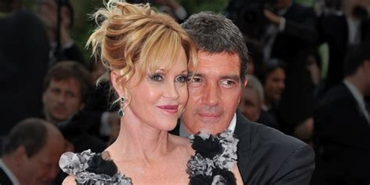 Who is Robert Griffith Dating – Robert Griffith's Girlfriend & Exes