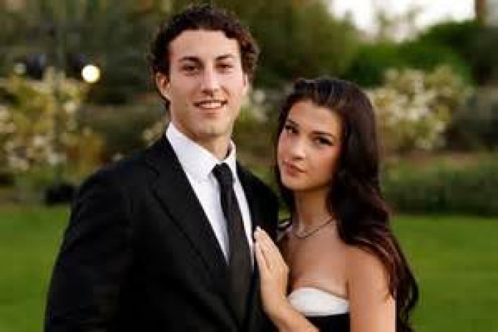 Who is Sean Flynn Dating – Sean Flynn's Girlfriend & Exes