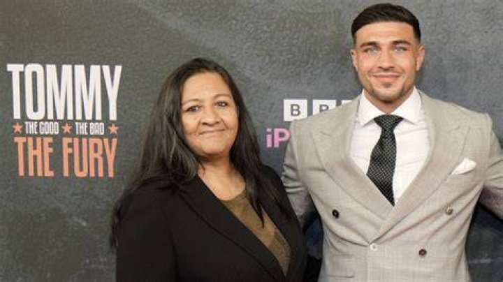 Who is Tommy Fury Dating – Tommy Fury's Girlfriend & Exes